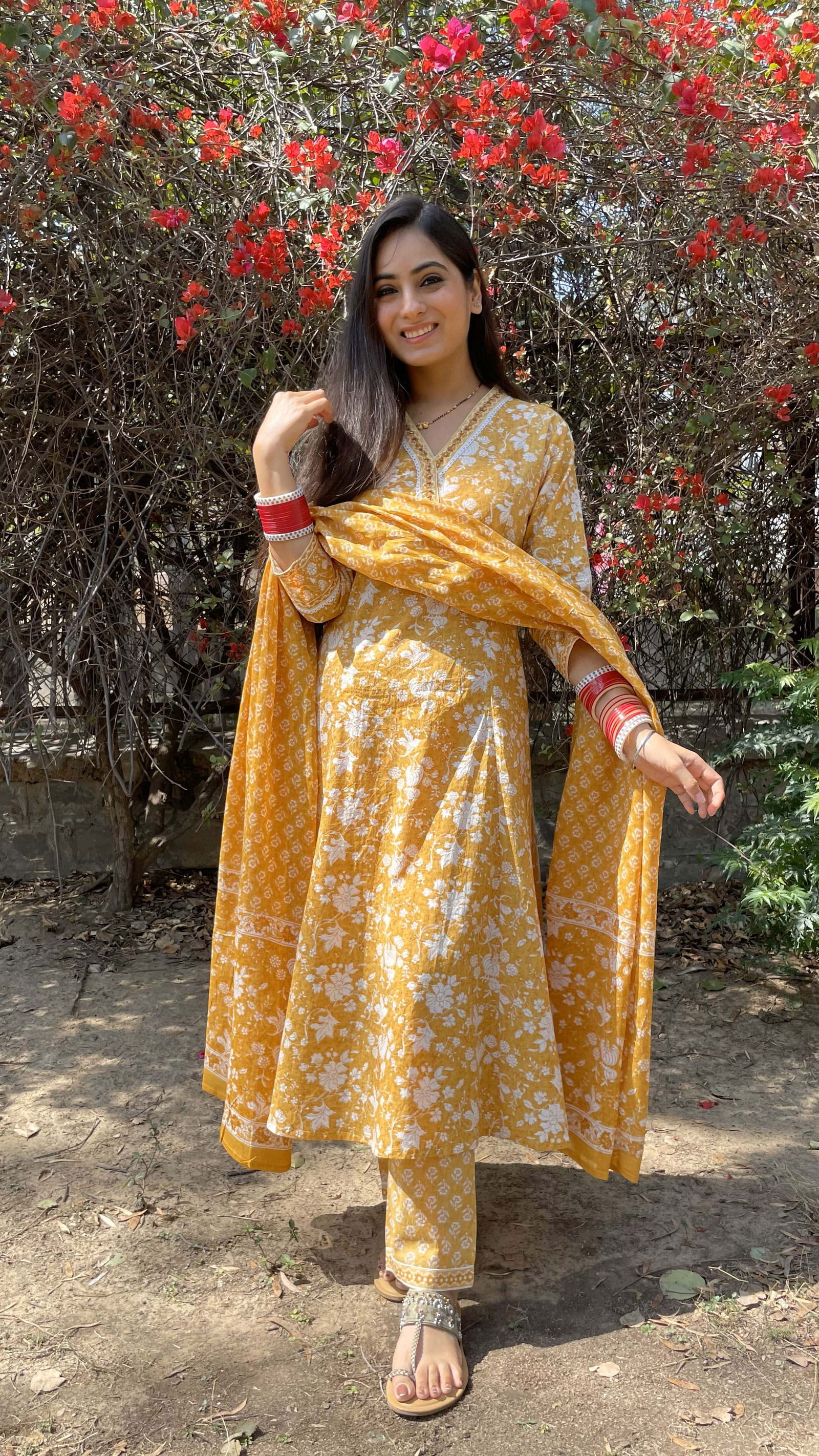 MT Summer Special Cotton Printed Kurti With Bottom Dupatta Wholesale Market In Surat

